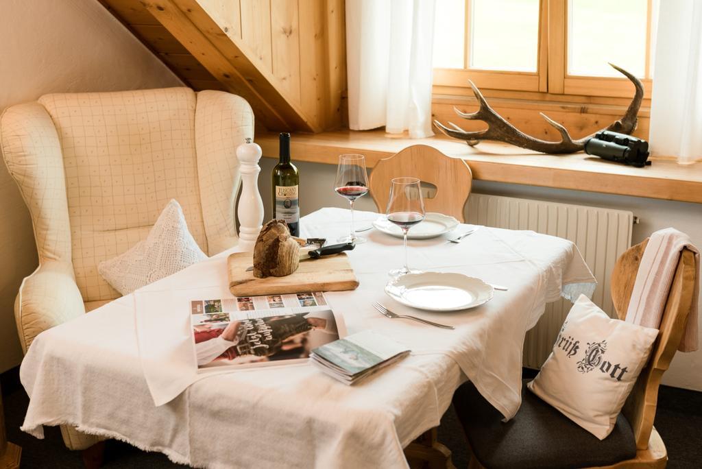 Ansitz Wirtsgut - Familienappartements In Den Bergen Леоганг Экстерьер фото